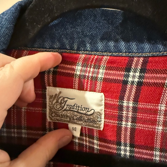 Vintage Women's Blue Denim Jacket with Red Plaid Lining - Picture 2 of 5